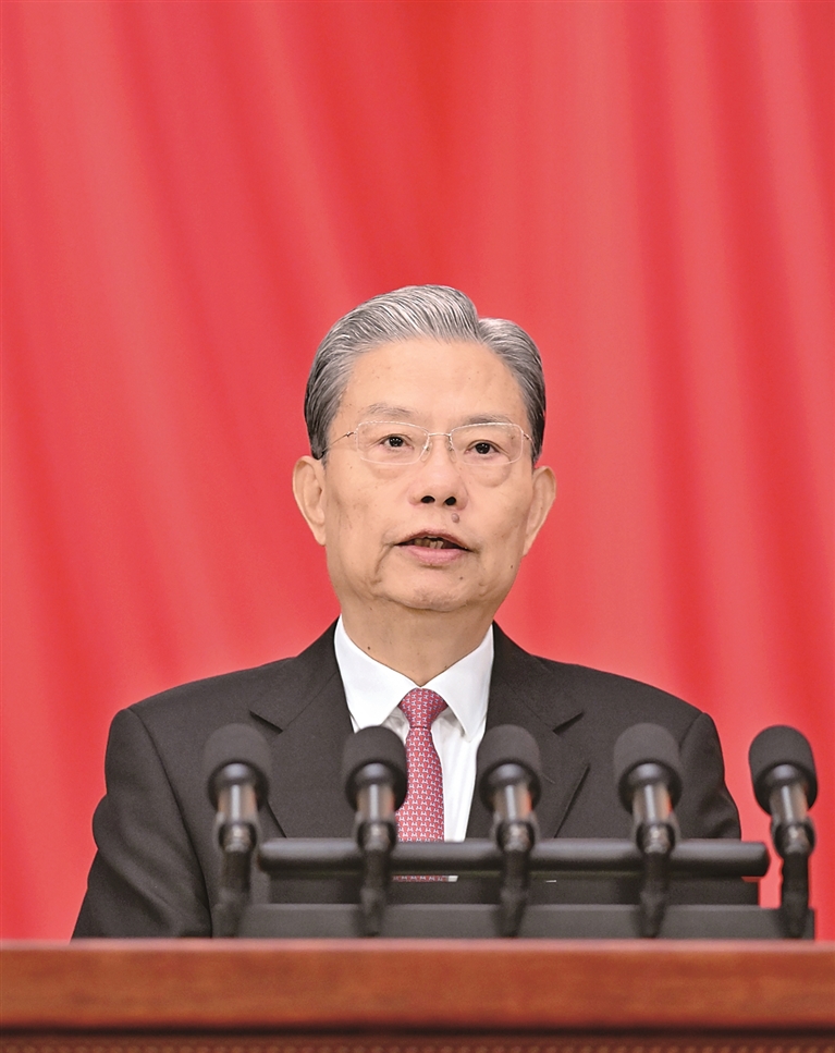 十四届全国人大四次会议举行第二次全体会议 十四届全国人大四次会议举行第二次全体会议