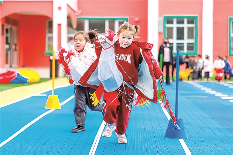 让非遗在校园“扎根生长”