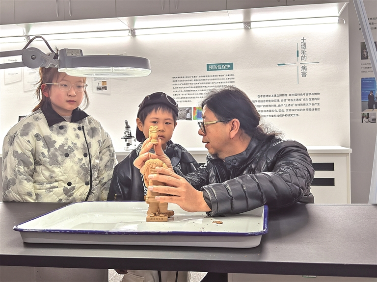 秦始皇帝陵博物院：把文保实验室“搬”进展厅