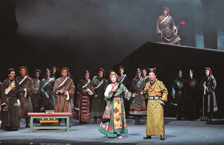 当“约戏”成为新社交方式——年轻人为何爱上剧场 当“约戏”成为新社交方式——年轻人为何爱上剧场