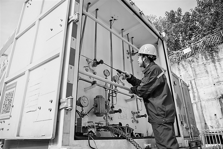 看新兴支柱产业如何顶梁 看新兴支柱产业如何顶梁