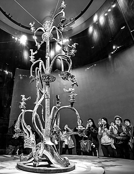 三星堆、金沙、竹瓦街：公元前1100年前后的成都平原