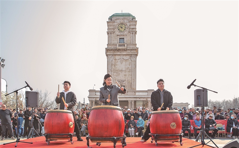 艺术走出剧场、走进人心 艺术走出剧场、走进人心