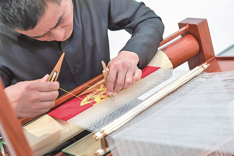 “山花”更烂漫——第十七届中国民间文艺山花奖观察 “山花”更烂漫——第十七届中国民间文艺山花奖观察