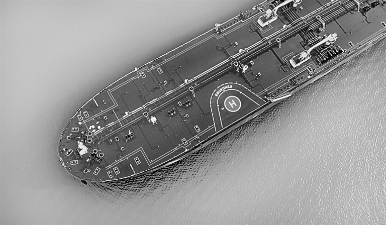 迈向深蓝 海洋装备“大变身”