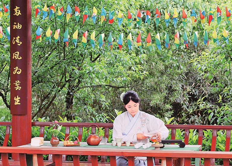 “新中式”,正融入青年的日常生活 “新中式”,正融入青年的日常生活