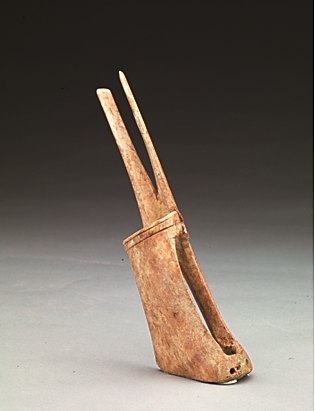 【晒晒咱的镇馆之宝51】叉形骨器：中华文明早期精神世界的重要物证