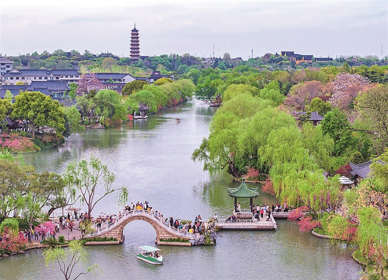 山河向暖 春色倾城
