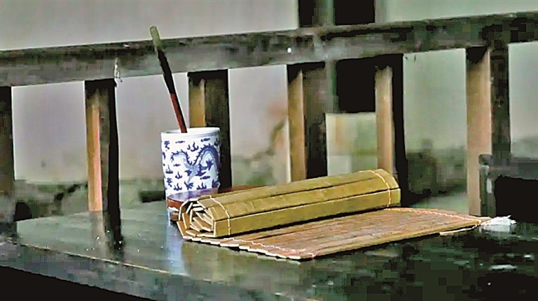 光明文化周末:务本堂前 光明文化周末:务本堂前