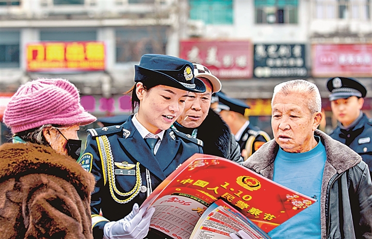 坚持依法治国与依规治党有机统一