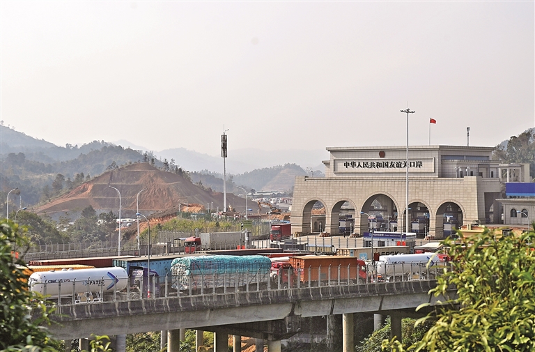 越南:探索本国特色的现代化道路 越南:探索本国特色的现代化道路