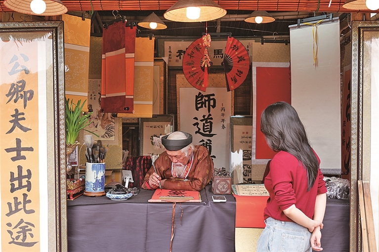 越南:探索本国特色的现代化道路 越南:探索本国特色的现代化道路