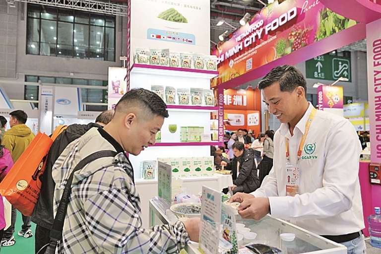 越南:探索本国特色的现代化道路 越南:探索本国特色的现代化道路