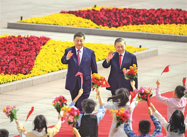 习近平同越共中央总书记、国家主席苏林举行会谈 习近平同越共中央总书记、国家主席苏林举行会谈