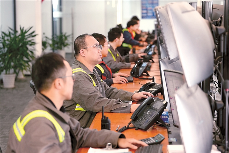 既“通得快”也“管得好”——智慧海关建设更好服务高水平对外开放