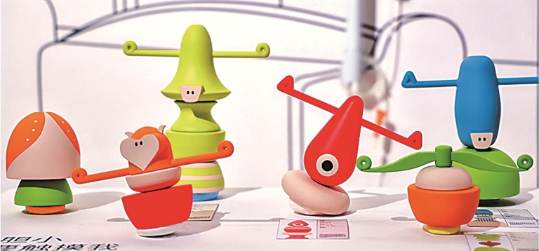 儿童输液架：以温暖设计抚慰童心