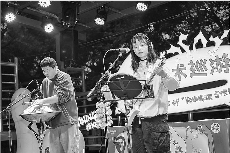 重庆杨家坪商圈：更酷 更潮 更好耍