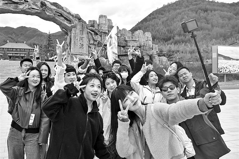 “五一”临近 旅游升温