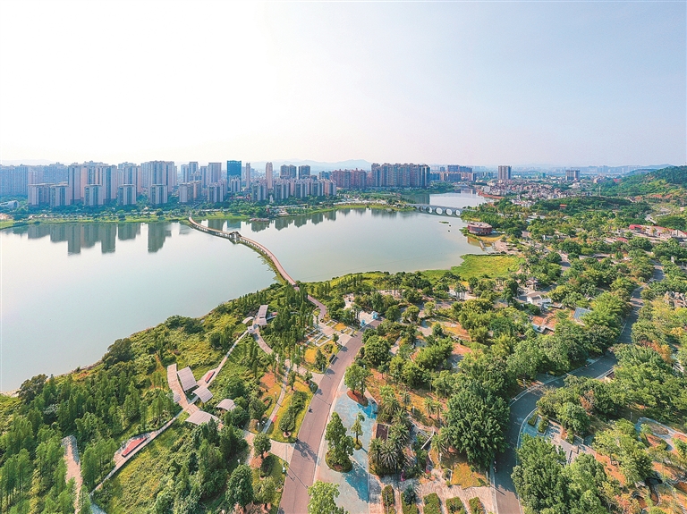 【大美中国】树绿景美