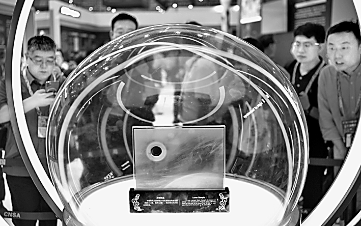 去月球——采矿还是建城先选哪个？