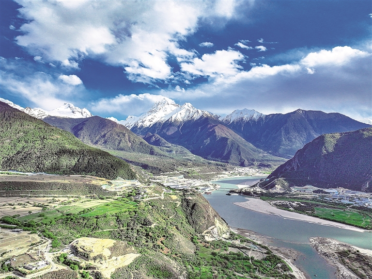 【大美中国】高原春景