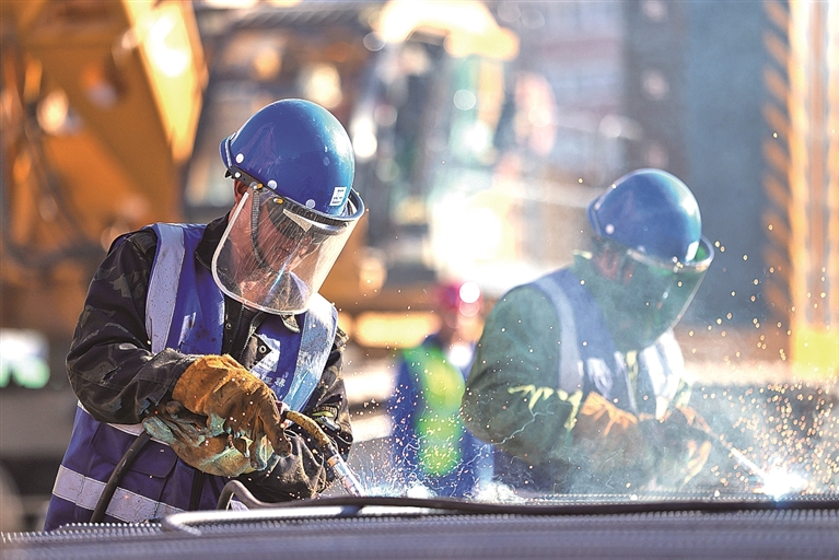 以实干践行嘱托 以实绩回报关怀