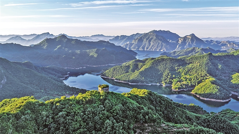 【大美中国】晨光碧水