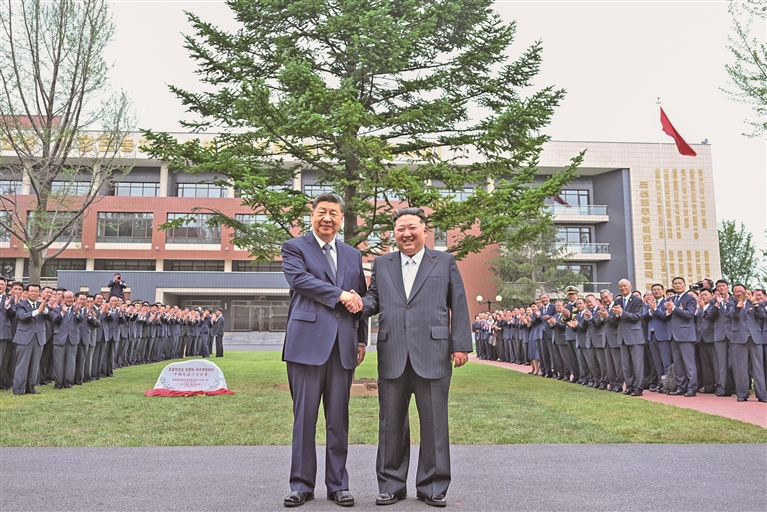 习近平参访朝鲜劳动党中央干部学校 习近平参访朝鲜劳动党中央干部学校