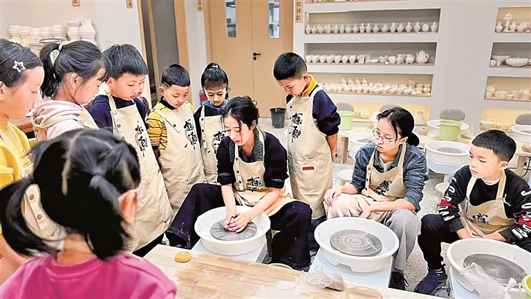 彩陶瑰宝见证黄河文明 彩陶瑰宝见证黄河文明