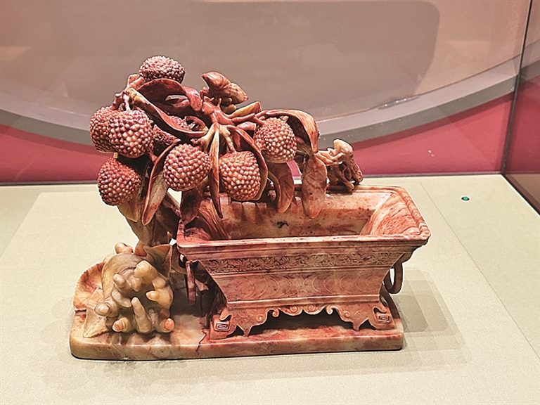 一颗红荔背后的千年风雅——海南首个荔枝主题文化展印象 一颗红荔背后的千年风雅——海南首个荔枝主题文化展印象