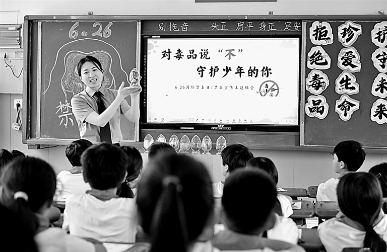 未成年人检察工作40年：守护“祖国的花朵”向阳生长