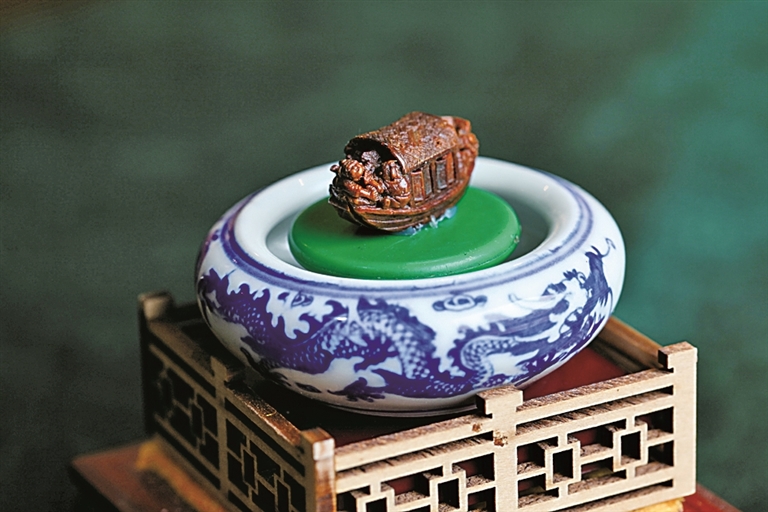 大连核雕：盈寸之间藏万象