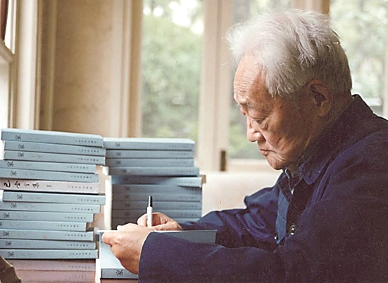 【文艺经典的光明印迹】巴金的文学情怀，光明日报为证