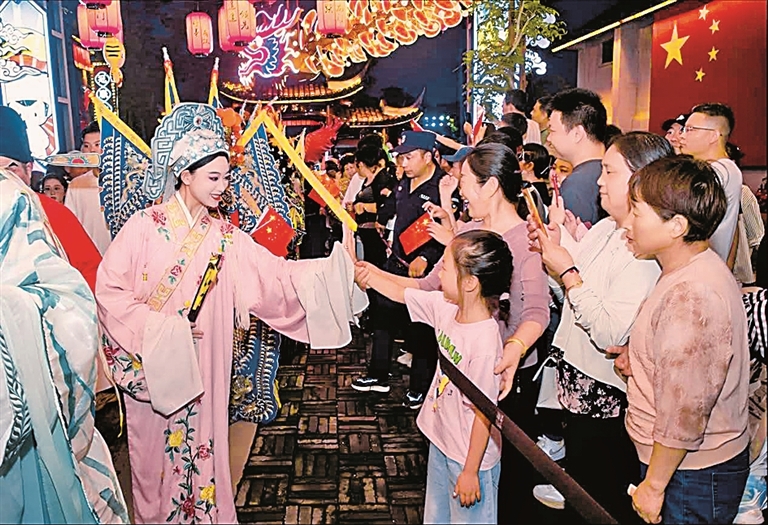 江苏盐城:“村游”串起诗意风景 江苏盐城:“村游”串起诗意风景