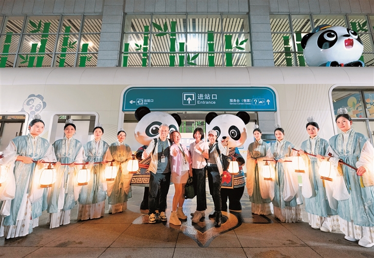 【文旅观察】铁旅牵手 奔赴山河盛景 【文旅观察】铁旅牵手 奔赴山河盛景