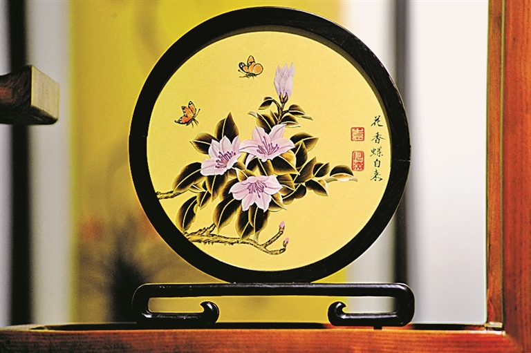 【山河遗珍】河南汝南麦草画:指尖生花 点“草”成金 【山河遗珍】河南汝南麦草画:指尖生花 点“草”成金