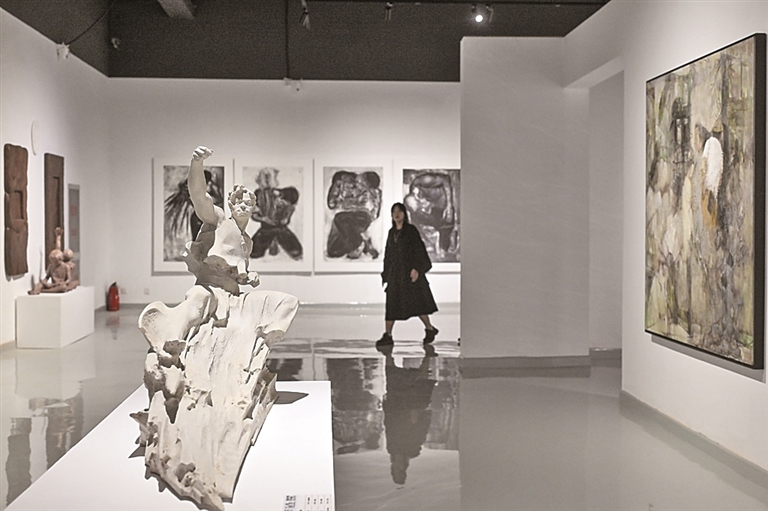 “千里之行”全国美术学院毕业作品展开展