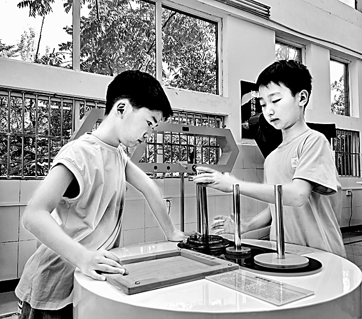 从“拍照打卡”到“入脑入心”——这份暑假作业,如何让孩子爱上劳动 从“拍照打卡”到“入脑入心”——这份暑假作业,如何让孩子爱上劳动