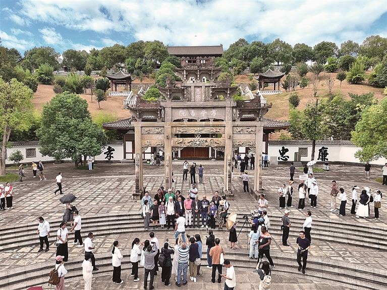 福建南平建立文化遗产保护离任交接制度 让文化遗产保护“不断档” 福建南平建立文化遗产保护离任交接制度 让文化遗产保护“不断档”