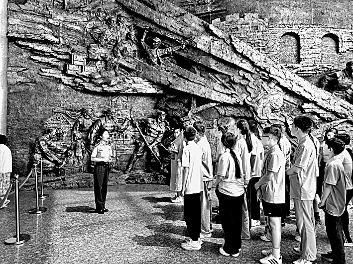 百团大战纪念馆:把伟大抗战精神一代代传下去 百团大战纪念馆:把伟大抗战精神一代代传下去