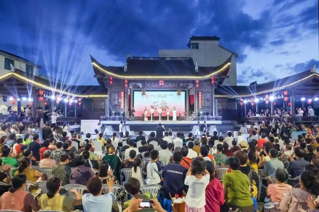 时政微观察丨从乡村蝶变看浙江的共富之路