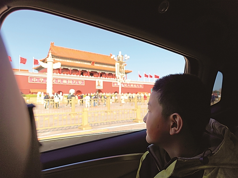 高原义诊铸同心 高原义诊铸同心