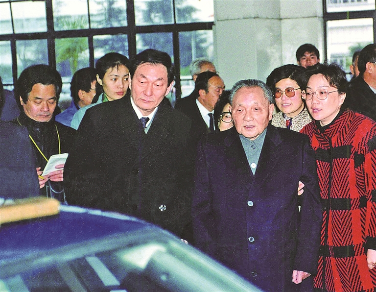 朱镕基同志生平