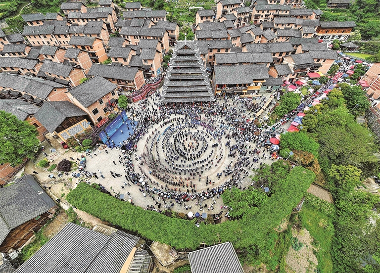 起舞吧!在山川大地间…… 起舞吧!在山川大地间……