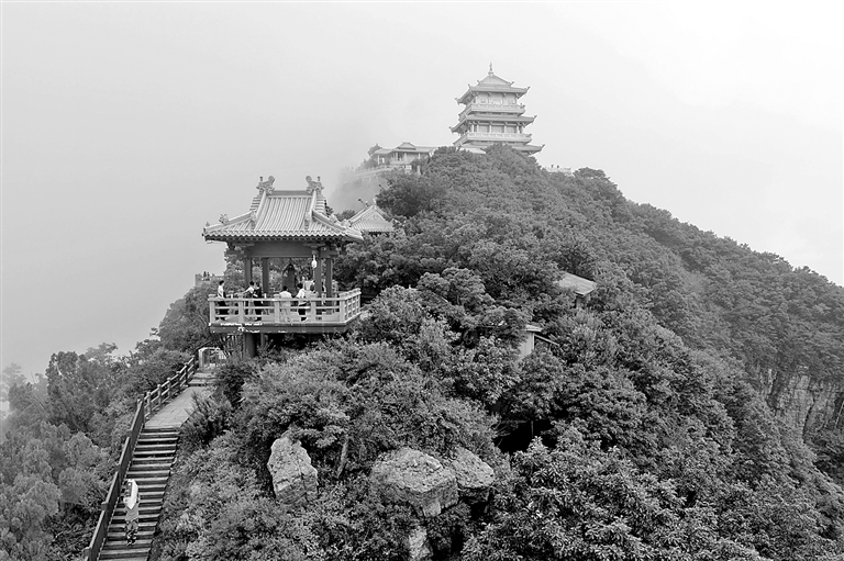 愚公故里游客多
