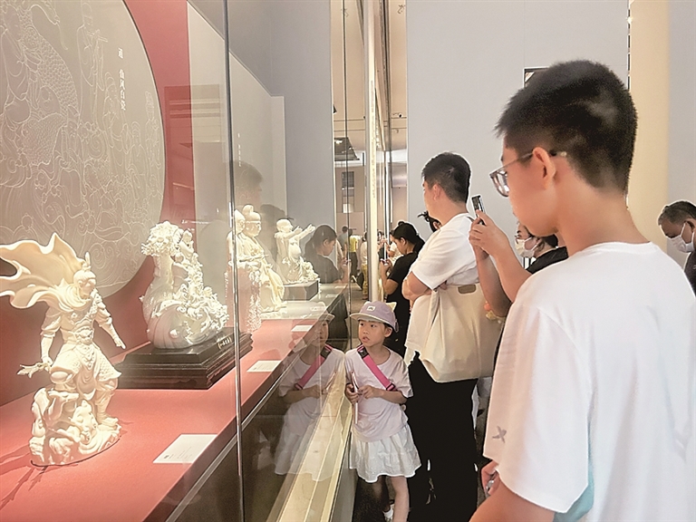 一瓷一色间,见德化瓷千年匠艺 一瓷一色间,见德化瓷千年匠艺