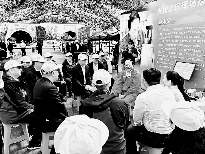 “点对点”帮扶 “面对面”传艺——“劳模工匠助企行”活动取得积极进展