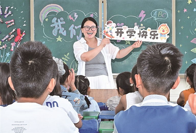 新学期，科学的“种子”在校园播撒