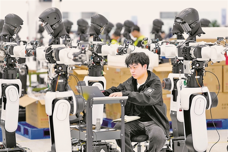 到2030年,专精特新“小巨人”企业将达2.2万家——人工智能加速赋能中小企业发展 到2030年,专精特新“小巨人”企业将达2.2万家——人工智能加速赋能中小企业发展