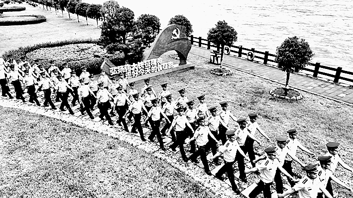 大渡河畔的忠诚守护——记武警四川总队雅安支队执勤四中队 大渡河畔的忠诚守护——记武警四川总队雅安支队执勤四中队